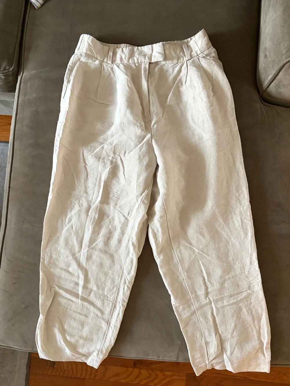 H&M light cream